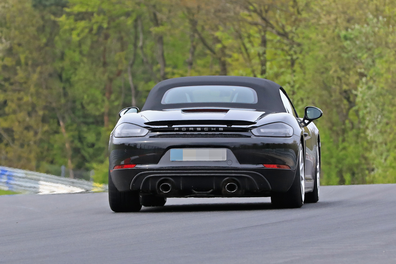 Illustration for article titled Six Cylinder Porsche 718 Boxster and Cayman Touring Models Spied Testing